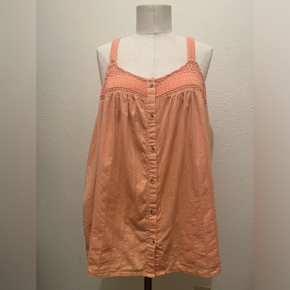 Torrid Button up embroidered tank